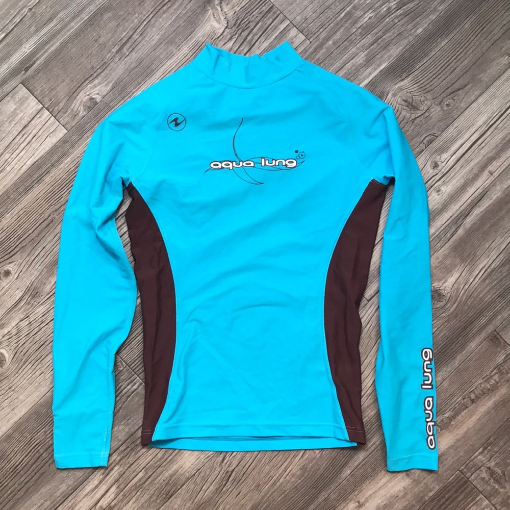 Aqua Lung long sleeve swim shirt size small
